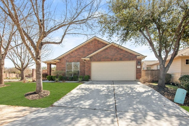 702 Bent Wood Place, Round Rock