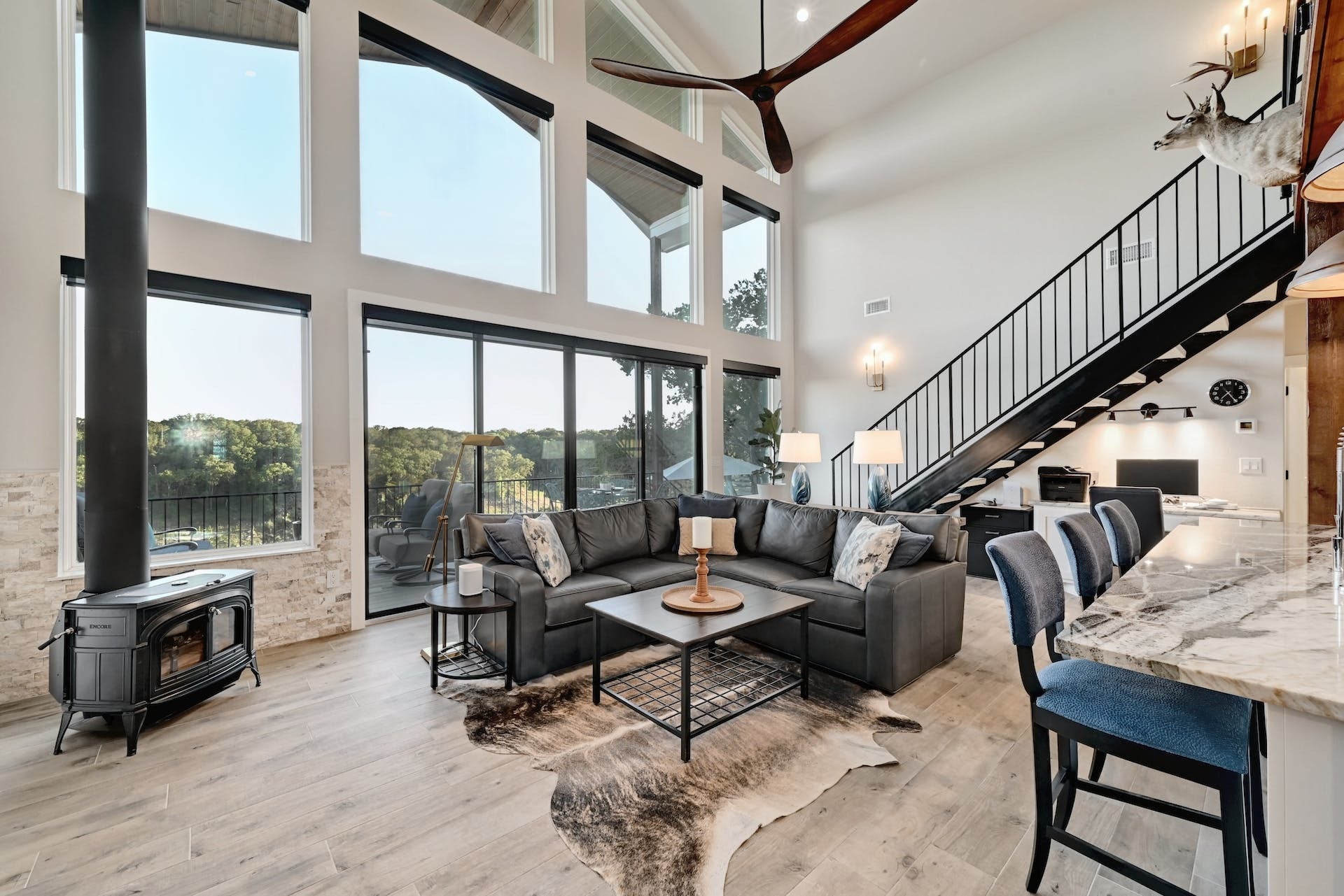 Photo of Listing #1907146