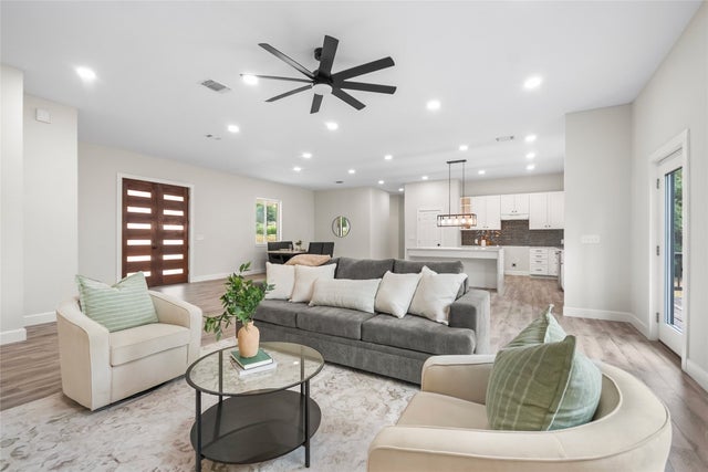 197 S Buckhorn Drive, Bastrop