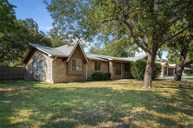 401 Dove Creek Drive, Round Rock