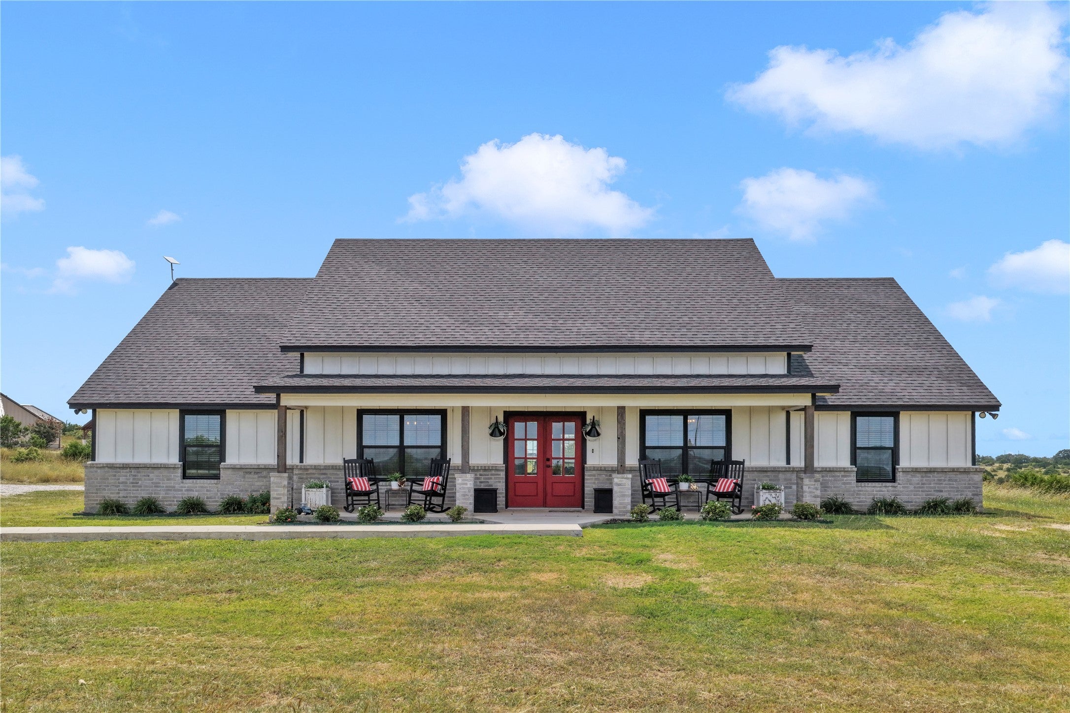 Photo of Listing #3842381