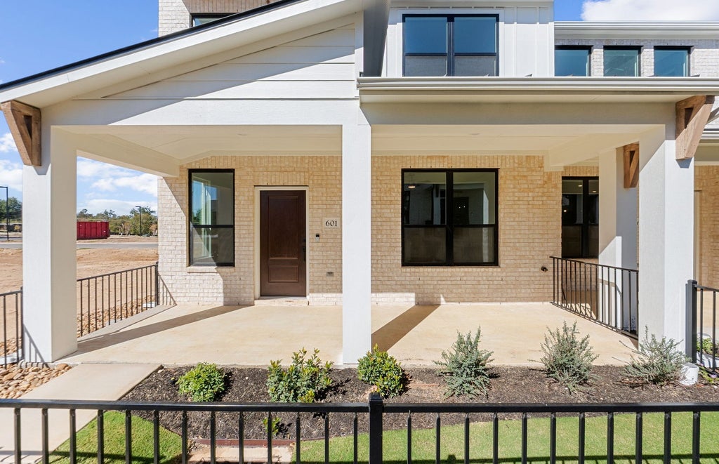 1280 E Main Street 601, Round Rock