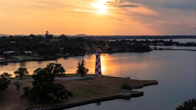 Lake Buchanan, 7030004, Residential, 18617 E State Highway 29, Buchanan Dam, TX, Ma Murchison, , 78609