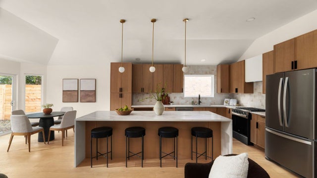 10518 Redmond Road, Austin