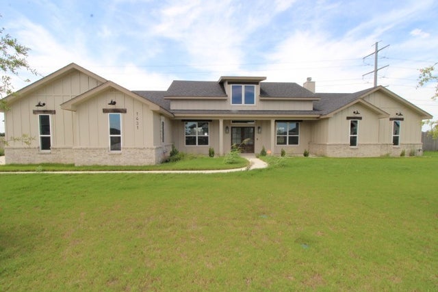 1431 King Ranch Road, Salado