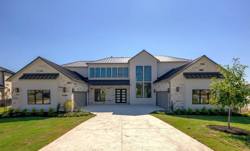 942 Bristol Creek Bend, Lakeway