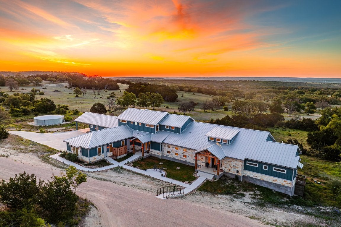 Photo of Listing #4099667