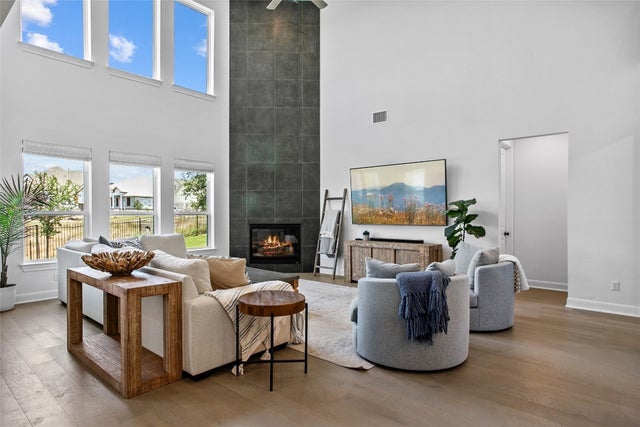 707 Two Creeks Lane, Austin