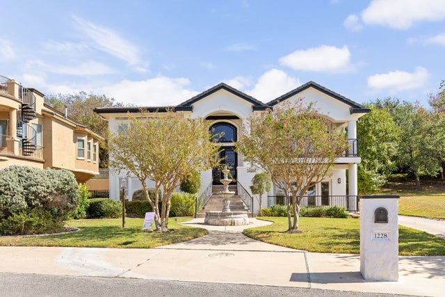 1228 Challenger, Lakeway