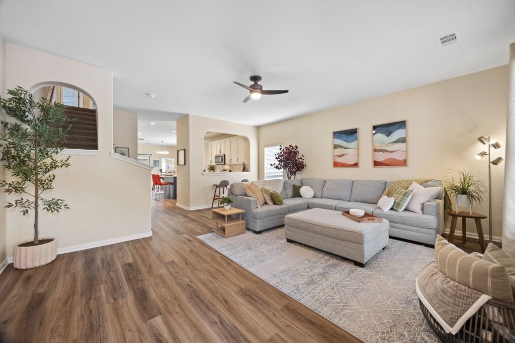 2200 Amur Drive, Austin