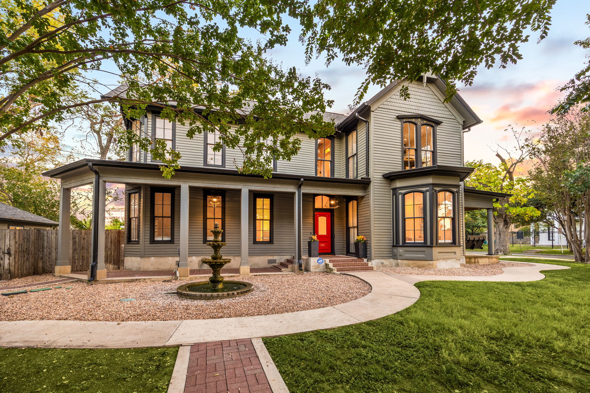 Photo of Listing #9737138