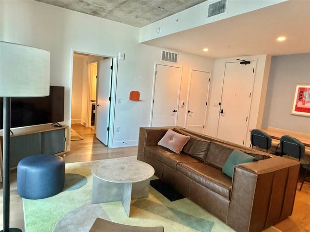 48 E East Avenue 2509, Austin