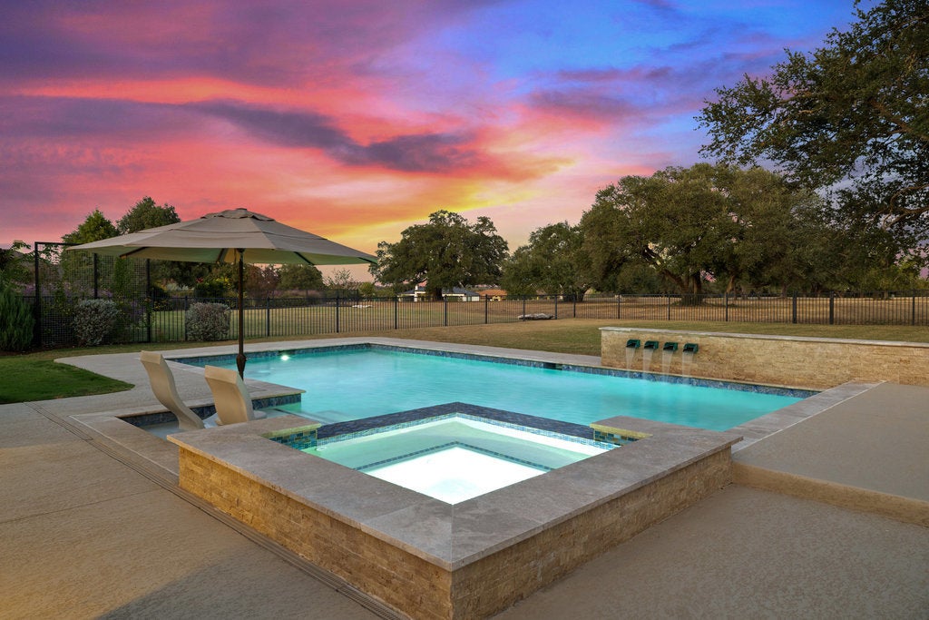 Photo of Listing #1504299