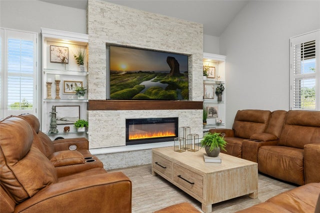 604 Academy Oaks Drive, San Marcos