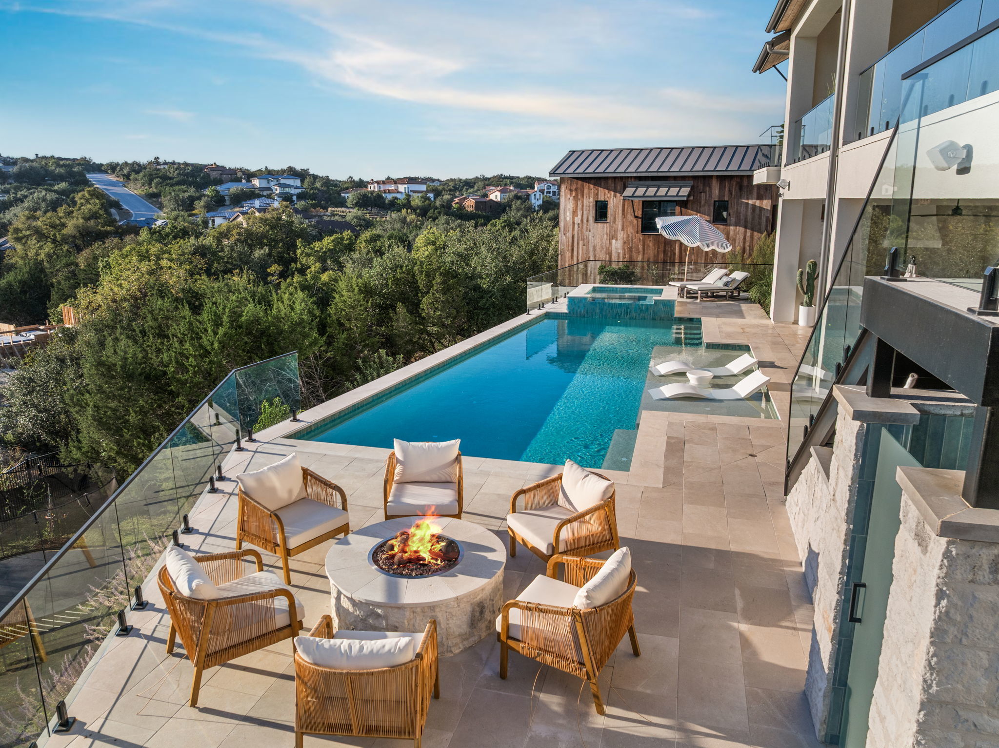 Photo of Listing #5289473