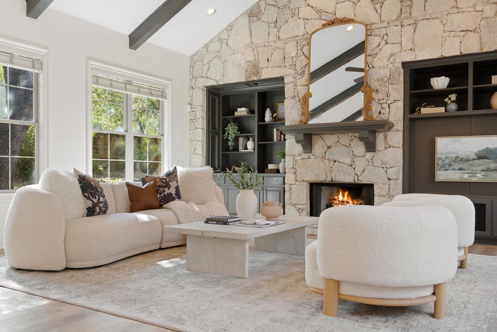 7228 Oak Shores Drive, Austin