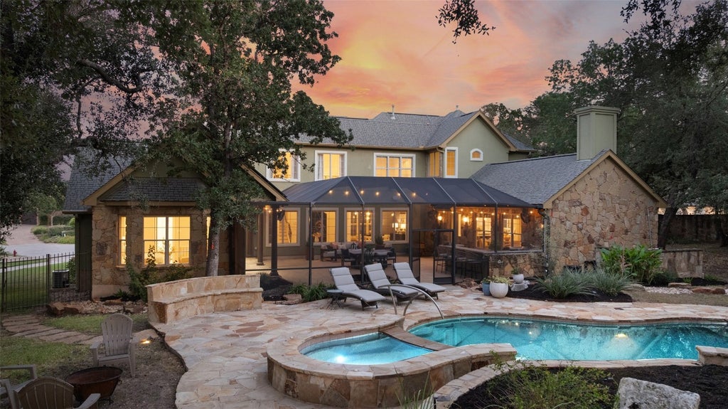 7228 Oak Shores Drive, Austin