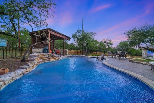 508 N Canyonwood Drive, Dripping Springs