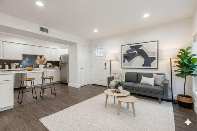 935 La Posada Drive 156, Austin