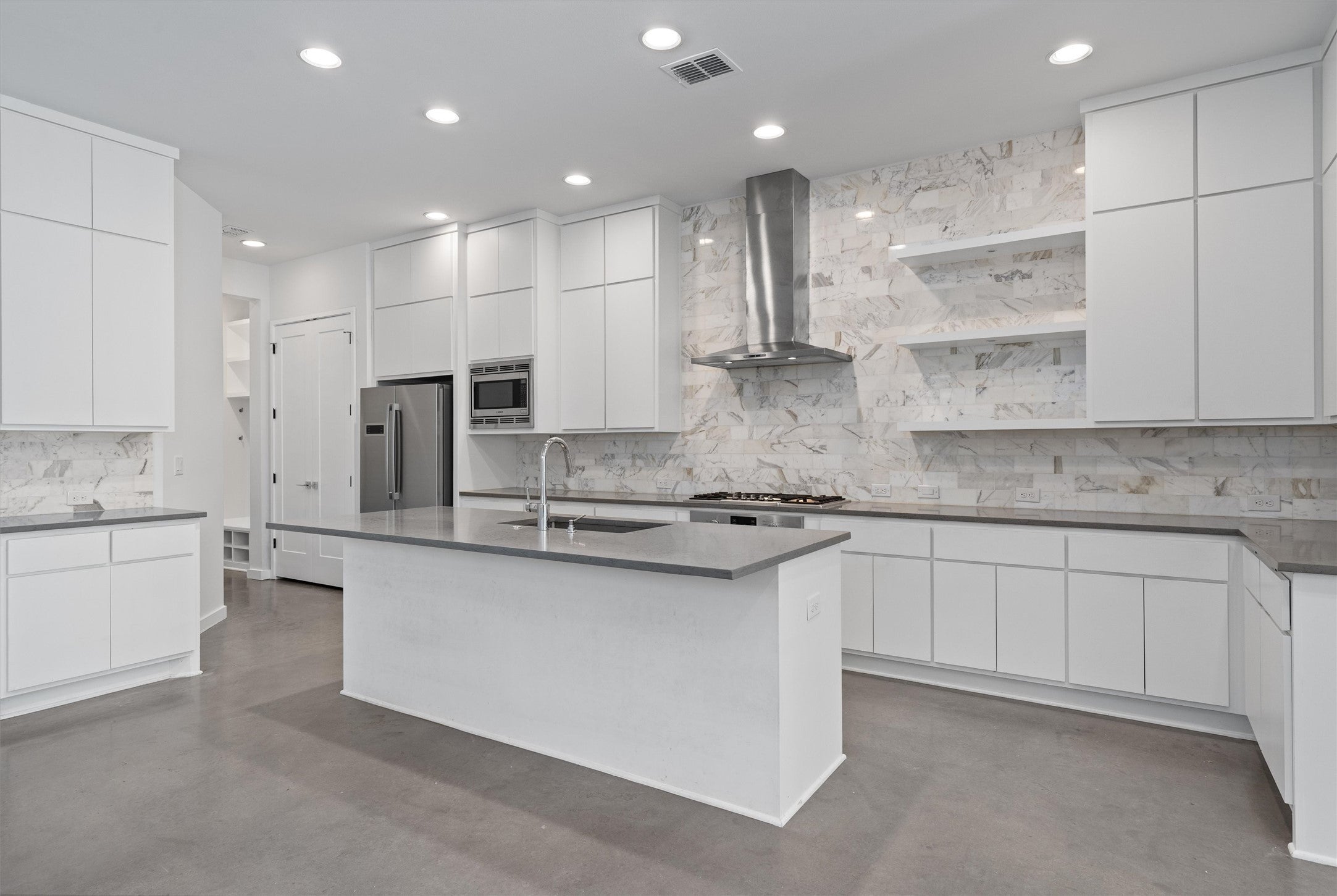 Photo of Listing #1087667