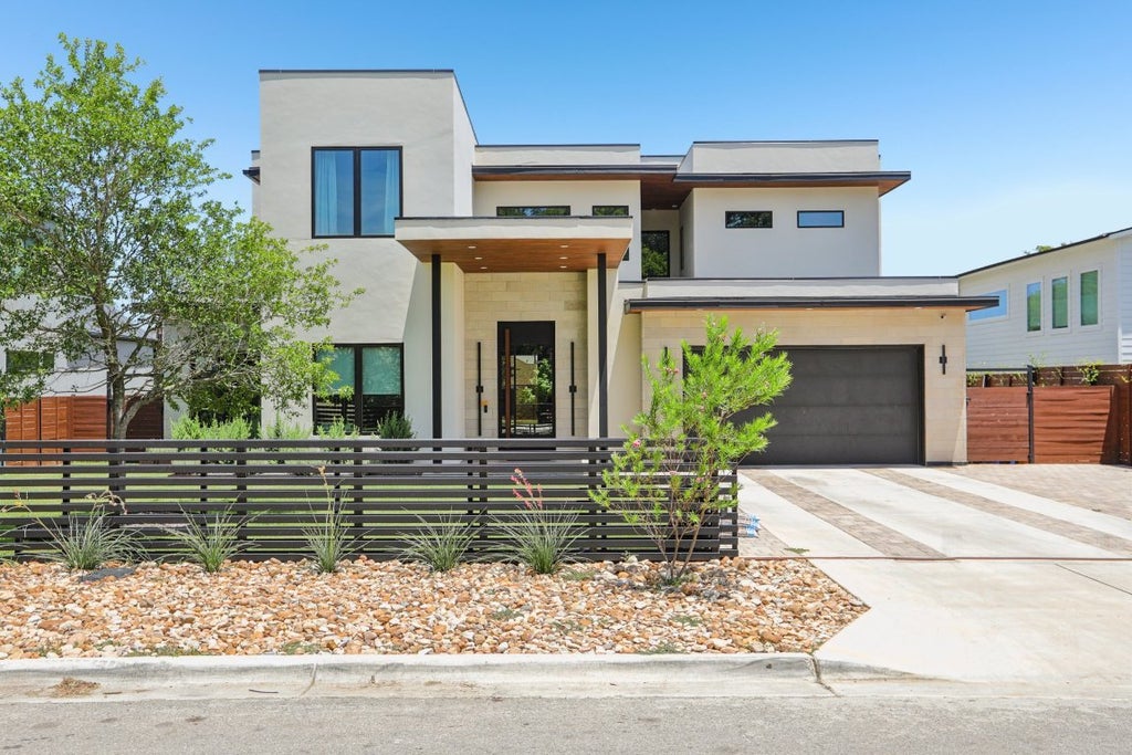 2010 Meadowridge Drive, Austin