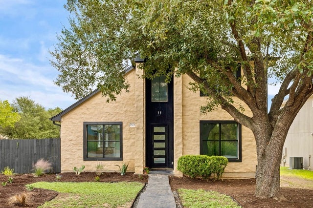 8401 Longview Road, Austin