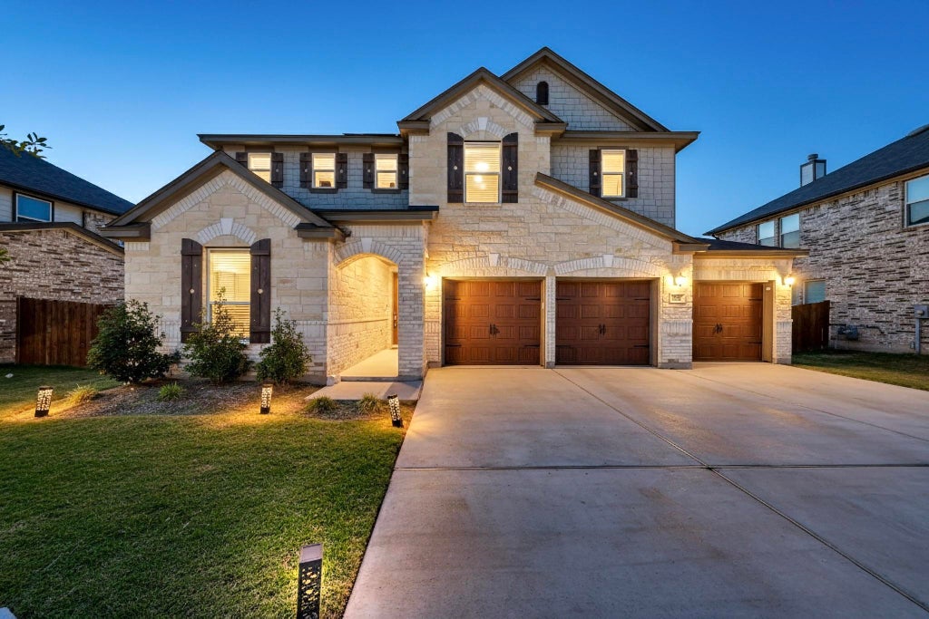 3830 Riardo Drive, Round Rock
