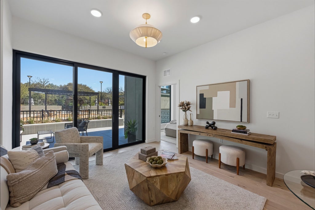 2209 S 1st Street 122, Austin