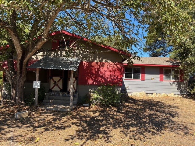 116 Flaming Oak Drive, Bastrop