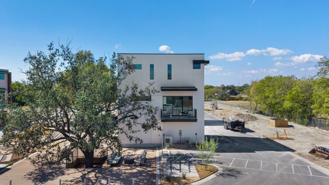 10823 Desert Trail, Austin