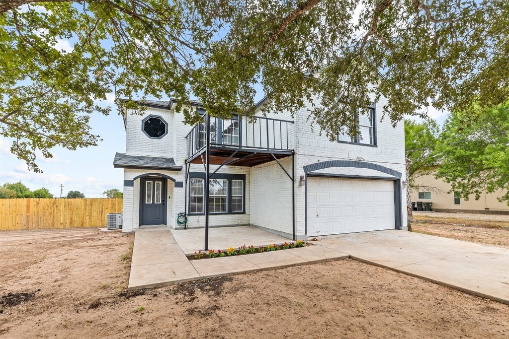 3000 Ridgemont Lane, Kyle