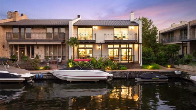 Residential Real Estate for Sale at 2431 Westlake Dr on Lake Austin - MLS #3991164