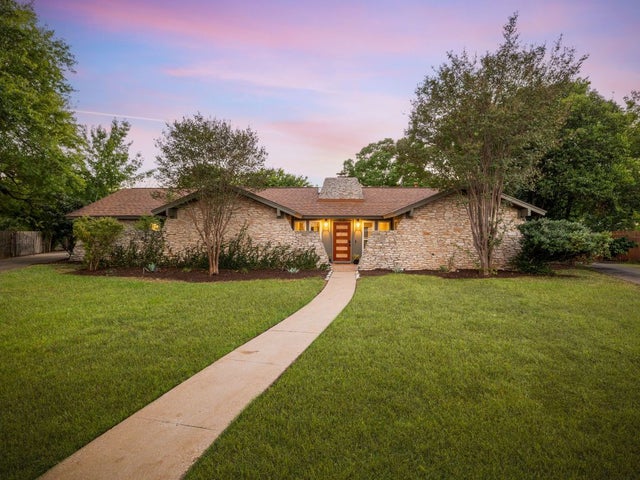 2401 Apple Valley Circle, Austin