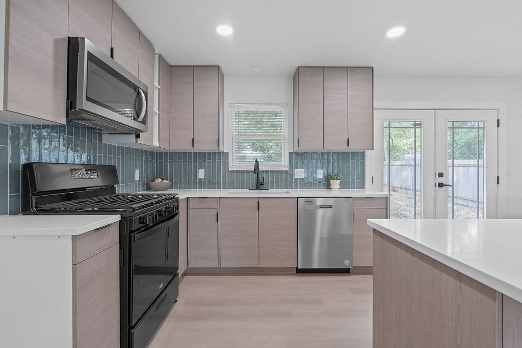 8706 Brookfield Drive, Austin