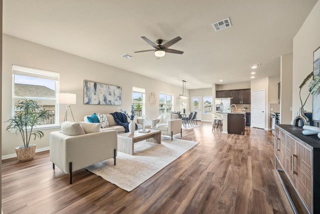 401 Lewisville Lane, Leander