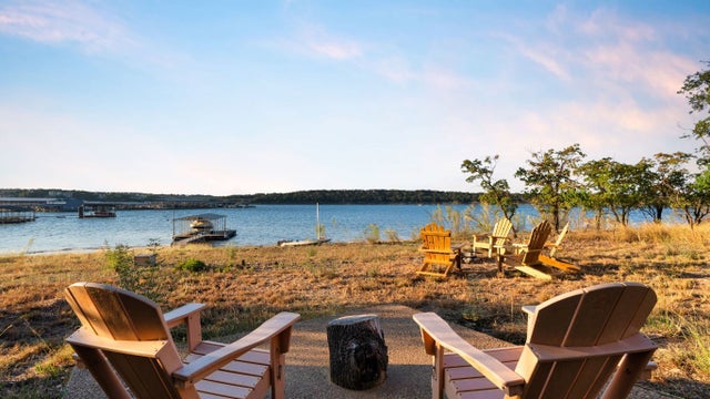 Lake Travis Real Estate - MLS # 9748028, Residential real estate for Sale in Mcdonald, MLS Listings # 9748028