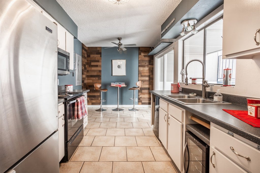 1720 Timber Ridge Drive, Austin