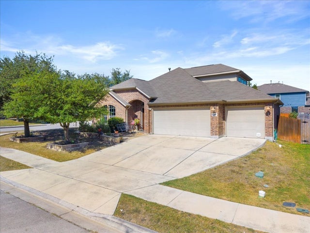 349 Razzmatazz Trail, Buda