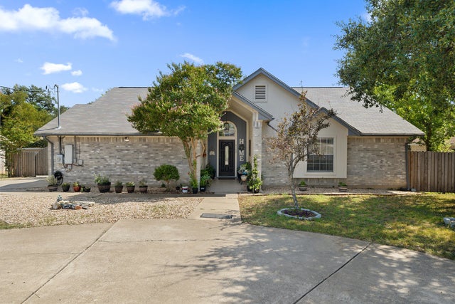 1102 Oak Hollow Drive, Leander