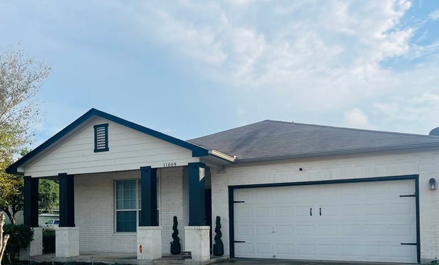 11609 Marshall Street, Manor