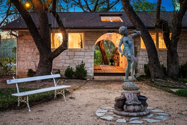 Homes for Sale on Lake Travis in Austin, TX