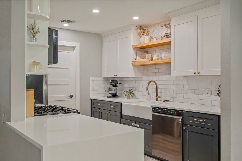 4503 Tamarack Trail, Austin