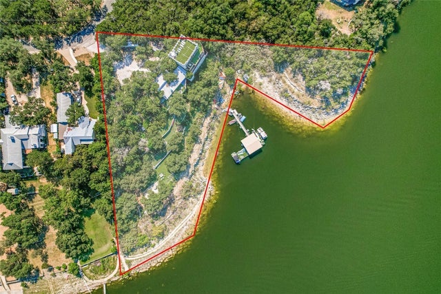 Residential Real Estate for Sale at 15919 Booth Circle Cir on Lake Travis - MLS #5693379