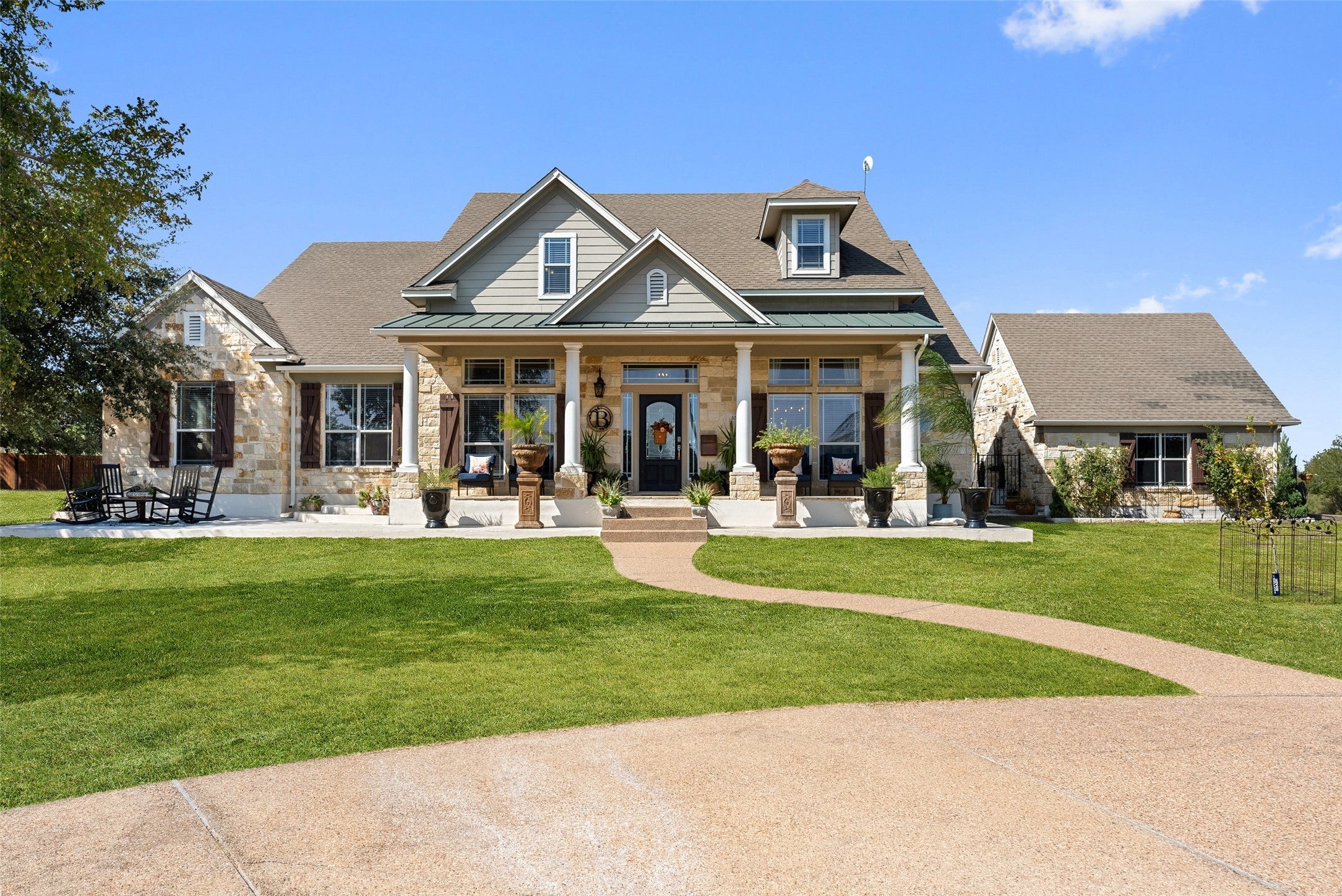 Photo of Listing #8047247