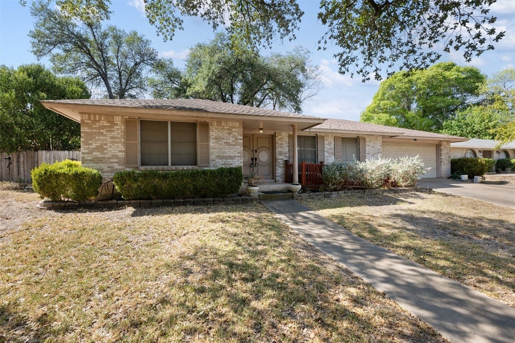 12312 Blue Water Drive, Austin