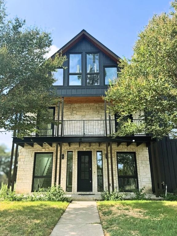 Photo of Listing #1517915