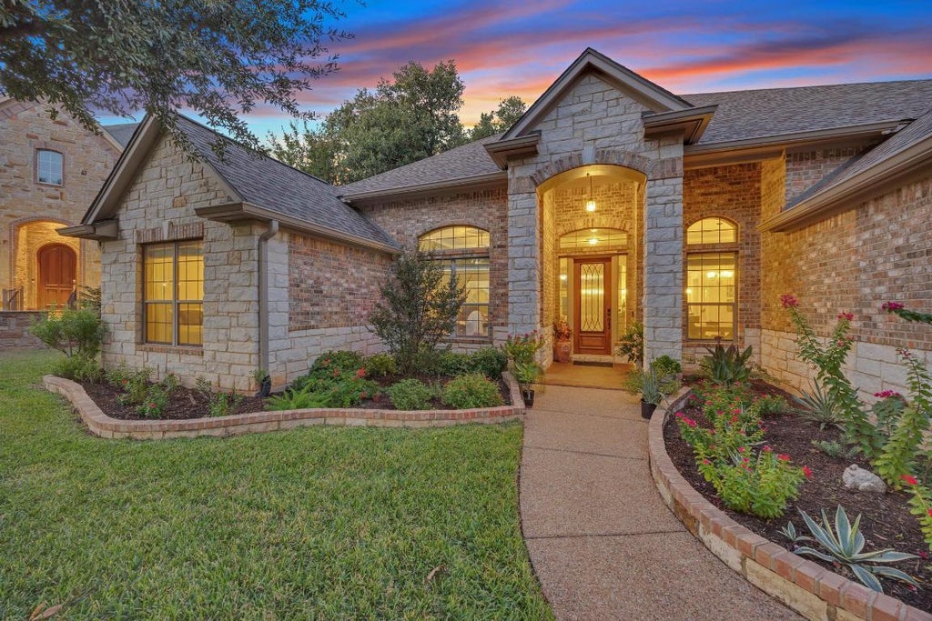 3526 Aquamarine Drive, Round Rock