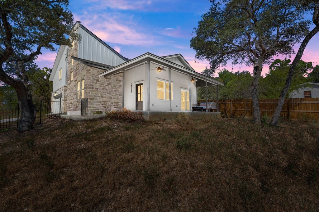 18208 Gregg Bluff Road, Jonestown