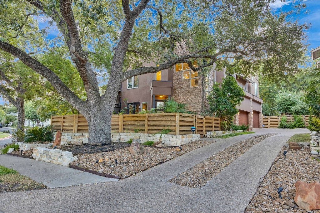 2504 Kinney Road A, Austin