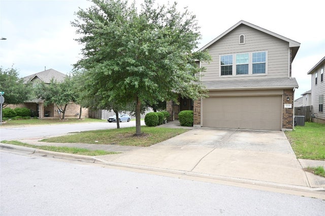 7025 Outfitter, Austin